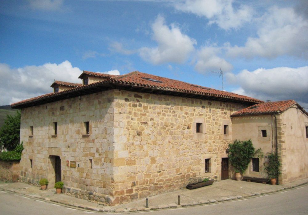 Tursoria casa rural la casona del Royo