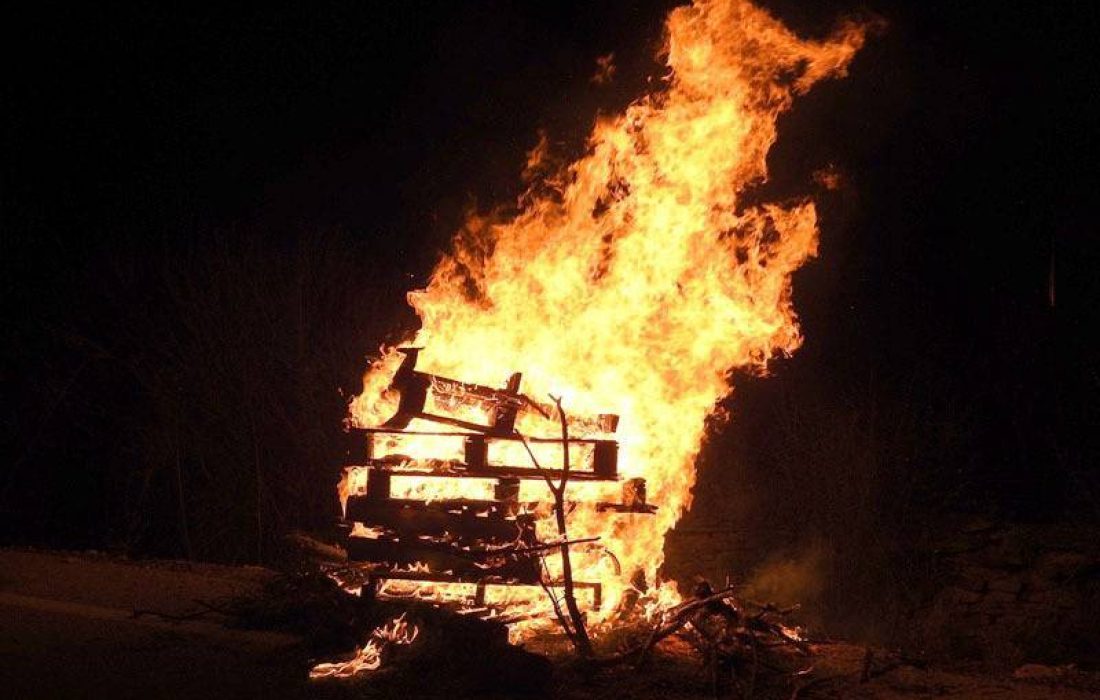 Tursoria procesion de las hogueras